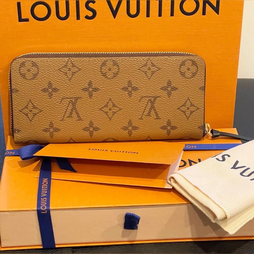 Louis Vuitton Monogram Clémence Wallet
